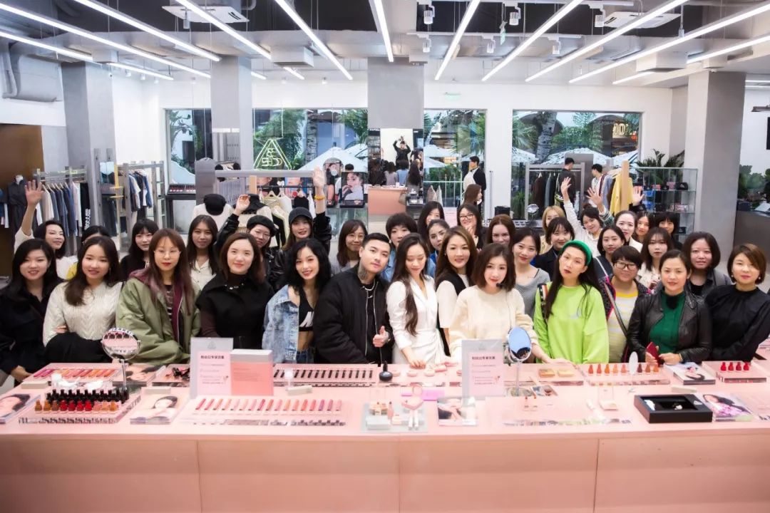 3ce旗舰店官方正品直播,3ce官方旗舰店是不是真的