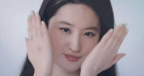 鼻子上总长脓包型痘痘怎么解决,鼻子上的脓包