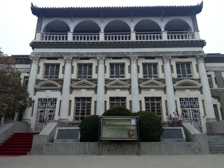 985、211分数太高!这所地处中原的大学值得报考,学习好的别看