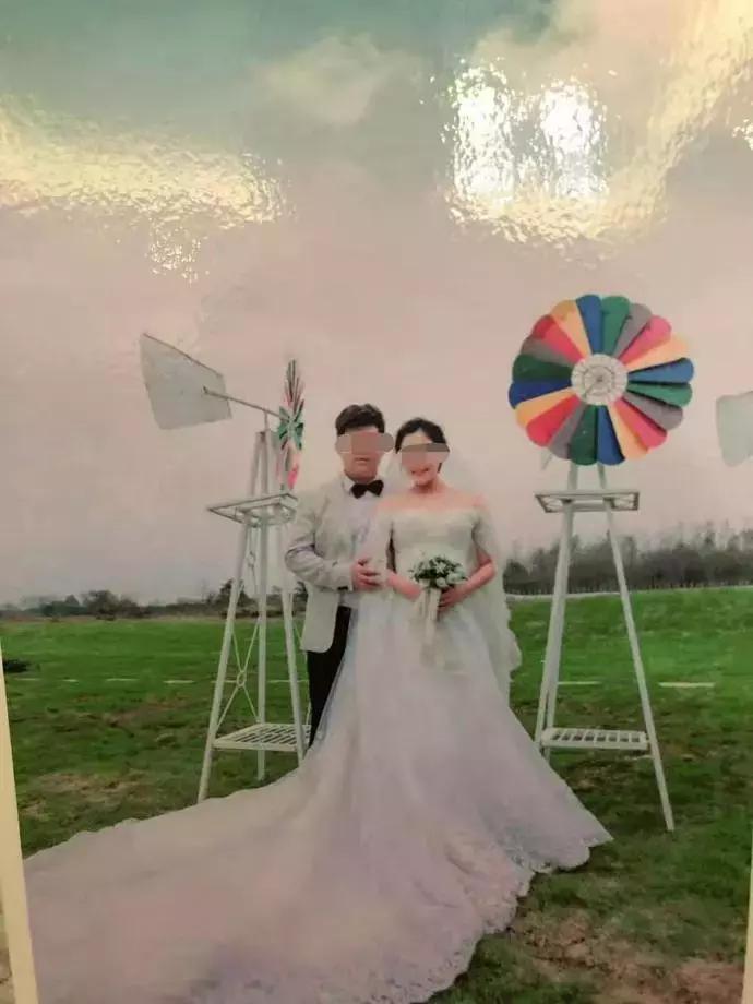 上海夫妇卫生间死亡事件,上海年轻夫妻厕所死亡