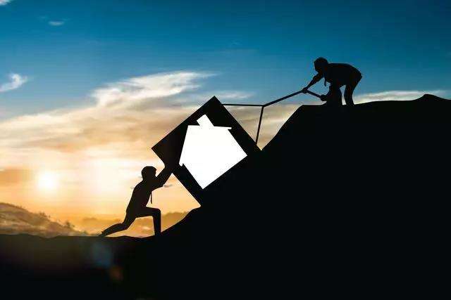 目前投资房产的十大趋势,专家建议买房靠谱吗