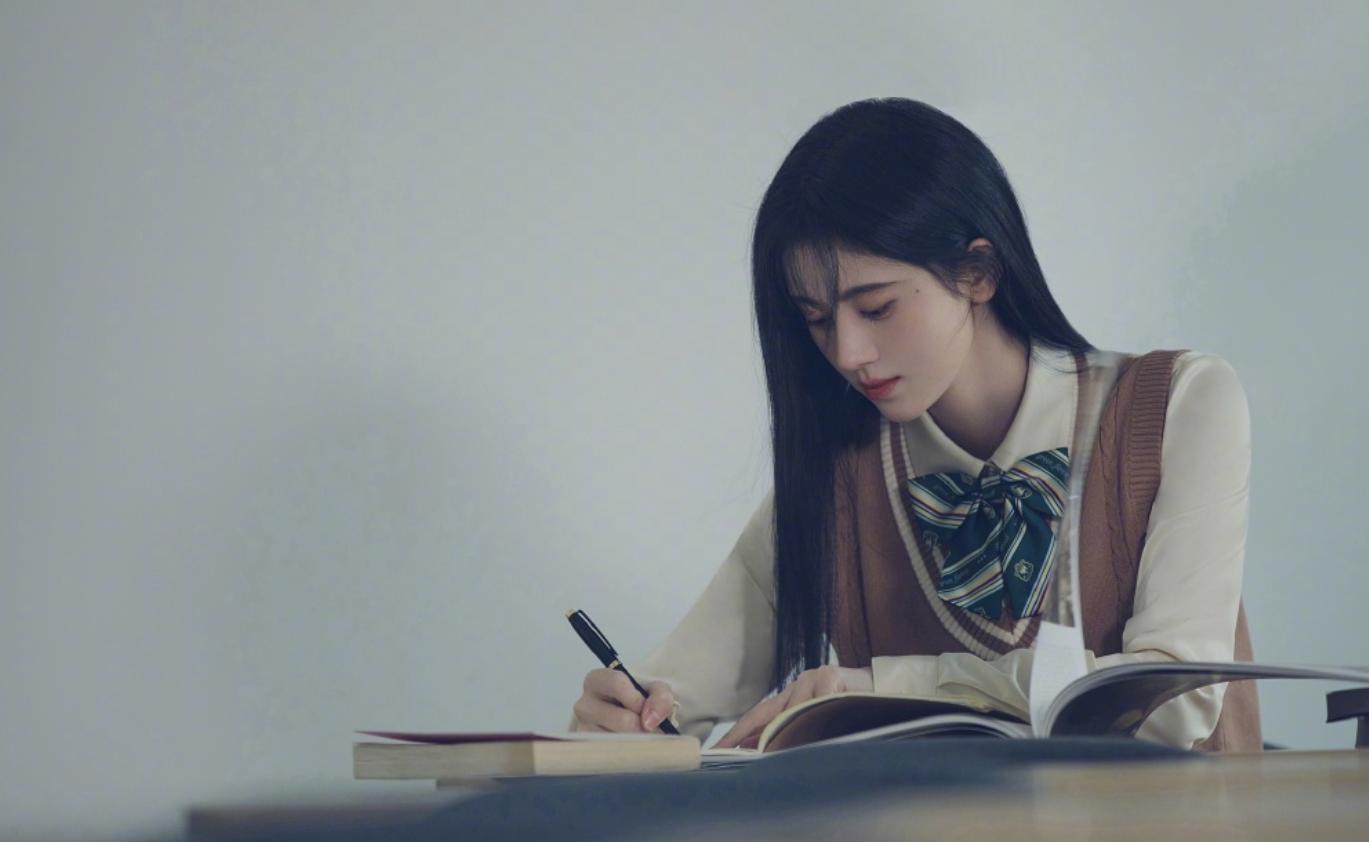 鞠婧祎被怀疑穿山寨衣服,鞠婧祎被质疑穿山寨回放