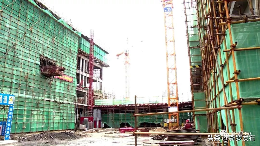 再过三个月,东肖镇洋潭村一所小学又将投入使用!规划设计48个班