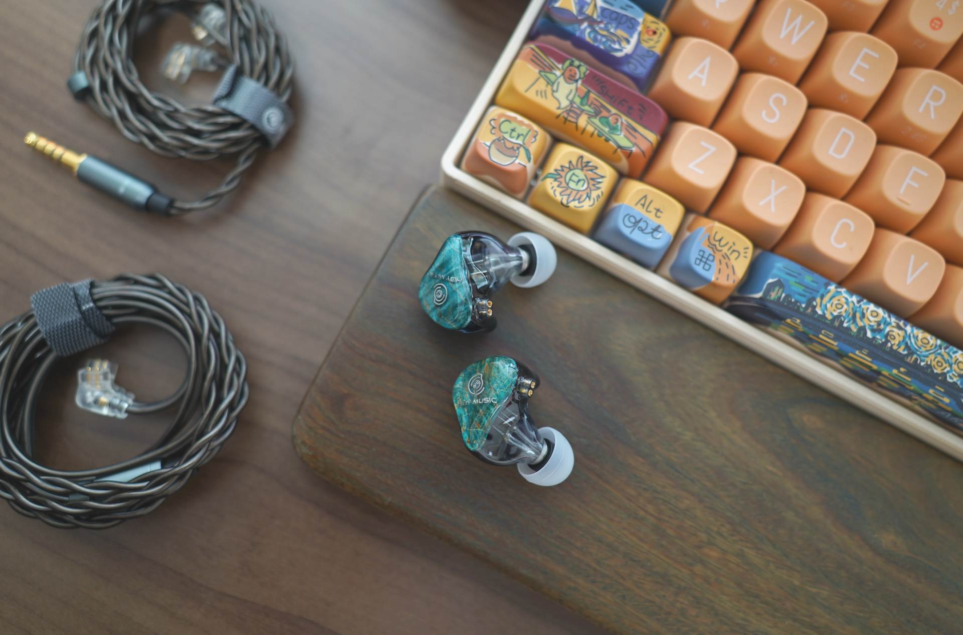 喜欢听歌的人，大多都是孤独的，盘点我手头的Music装备