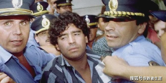 马拉多纳尸检表明其心脏受损严重,马拉多纳尸检结果为什么自然死亡