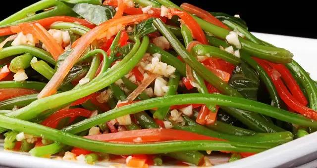 最适合夏天吃的凉拌菜都有哪些,夏天必备的各种花样凉拌菜