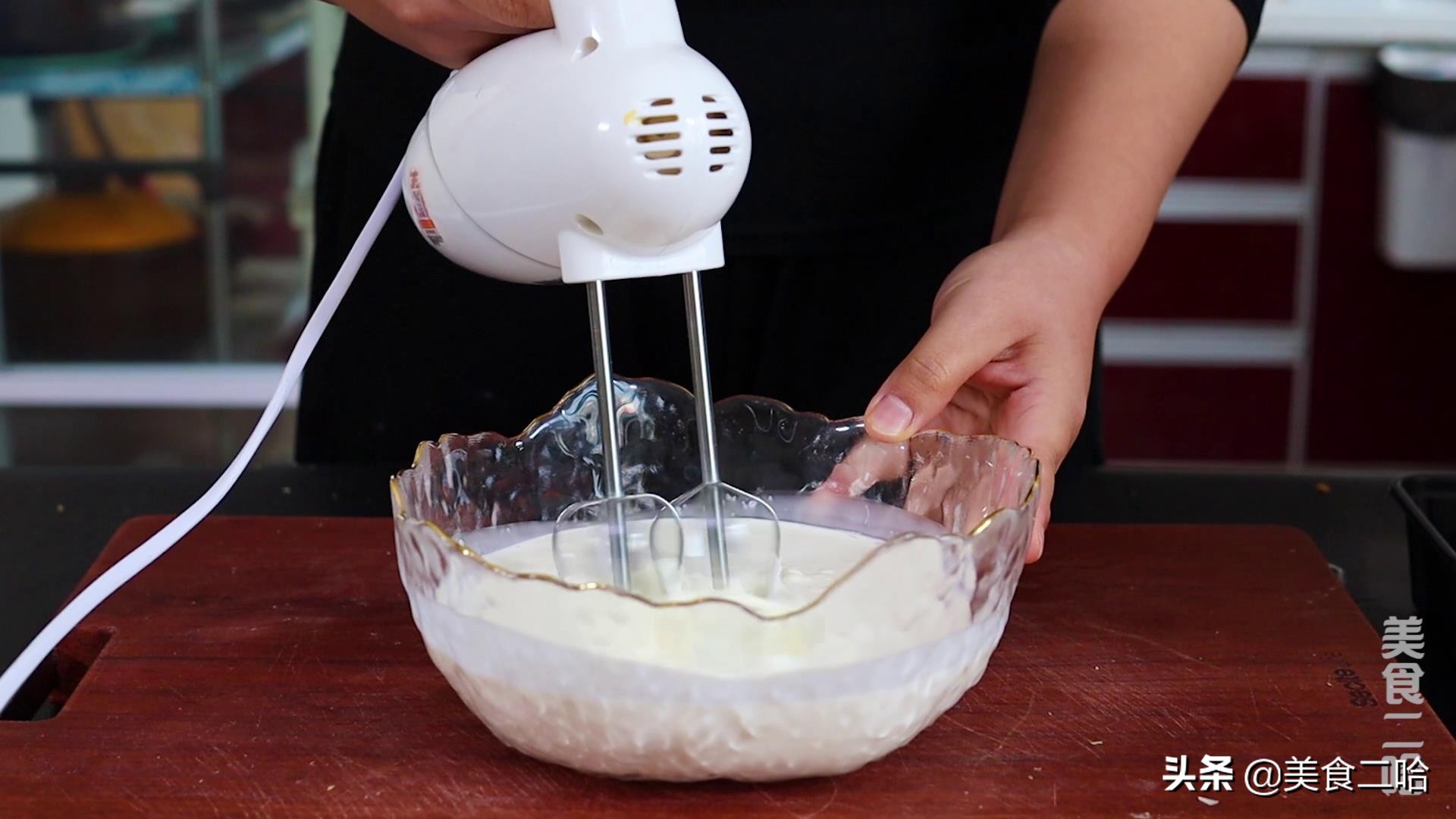 千层蛋糕皮怎么煎才薄窍门,千层蛋糕饼皮制作方法没有模具