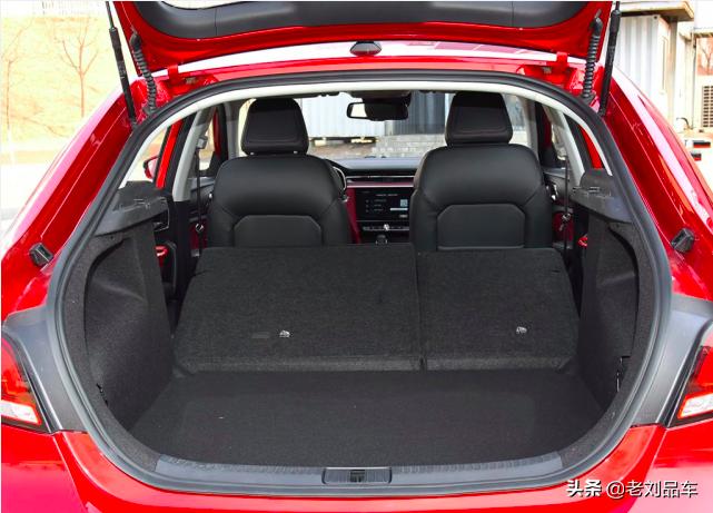 名爵mg6测试时速70过弯,名爵mg60-100加速测试