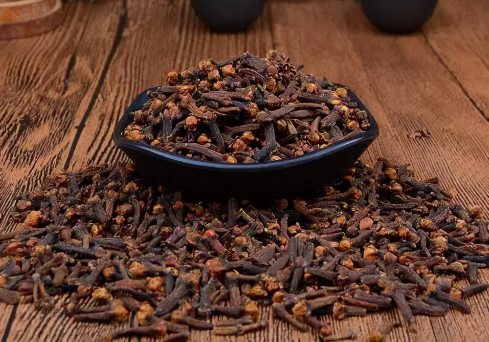 宝宝积食后拉绿便怎么回事,小儿绿便