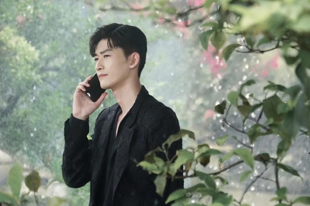 张翰霸道总裁油腻名场面,张翰霸道总裁出场合集帅气