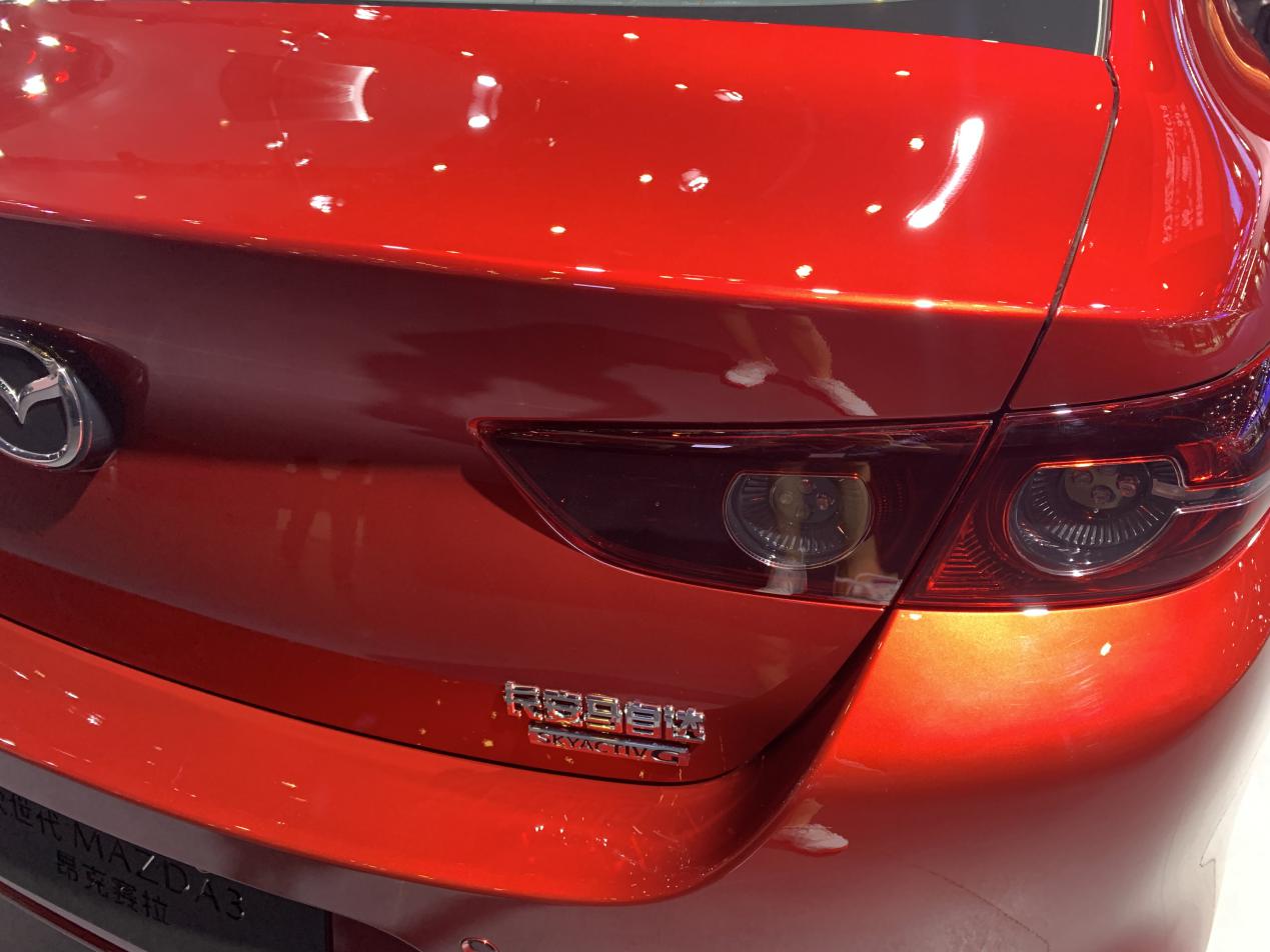 昂克赛拉与同级对比安全性,昂克赛拉对比思域的优点