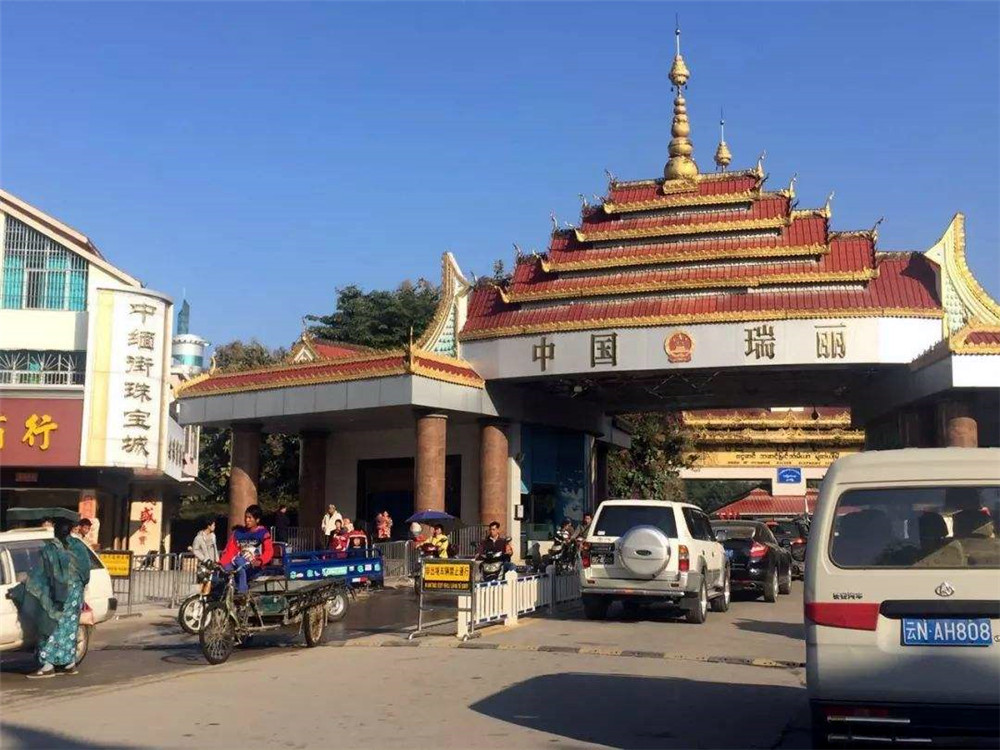 缅甸翡翠玉石一条街,中缅边境珠宝玉石