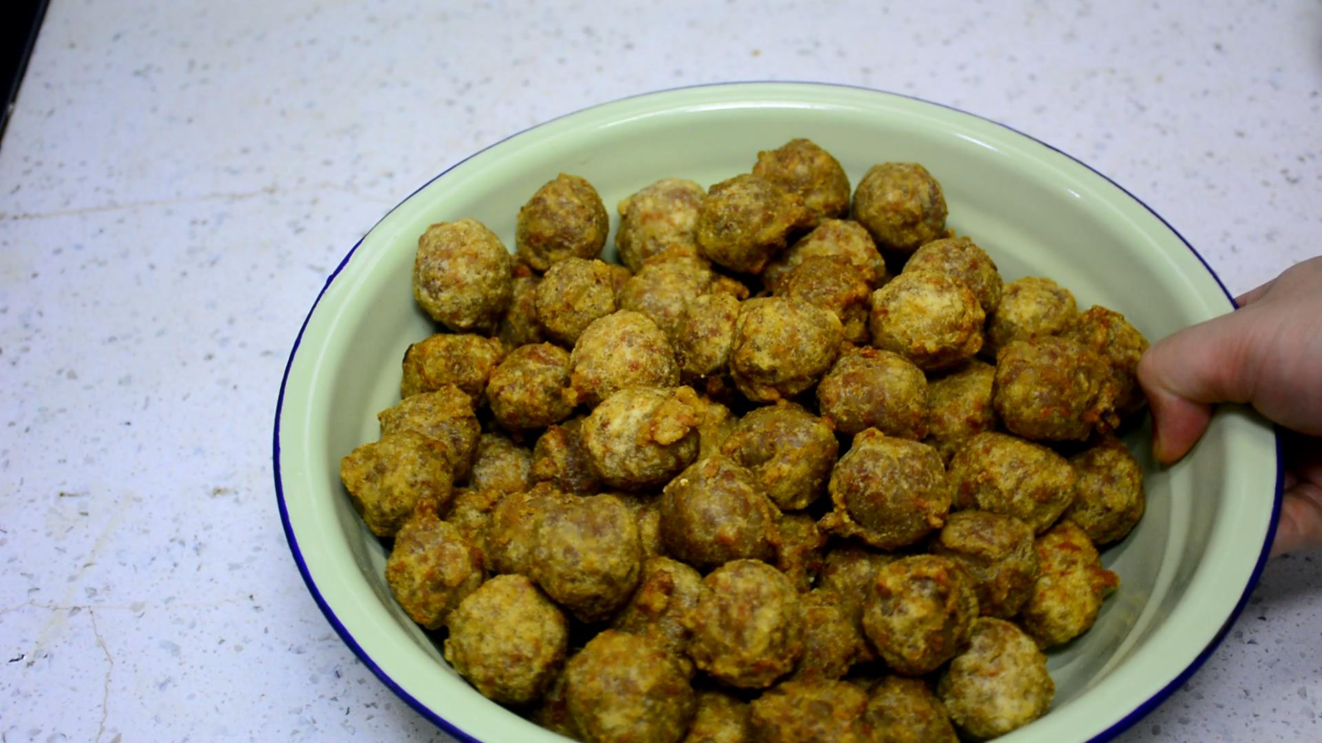 教你炸丸子姥姥传的秘方又酥又脆,酥脆炸丸子各种做法