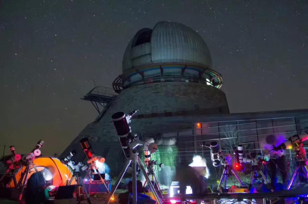 铁山寺免门票人群,铁山寺天泉湖
