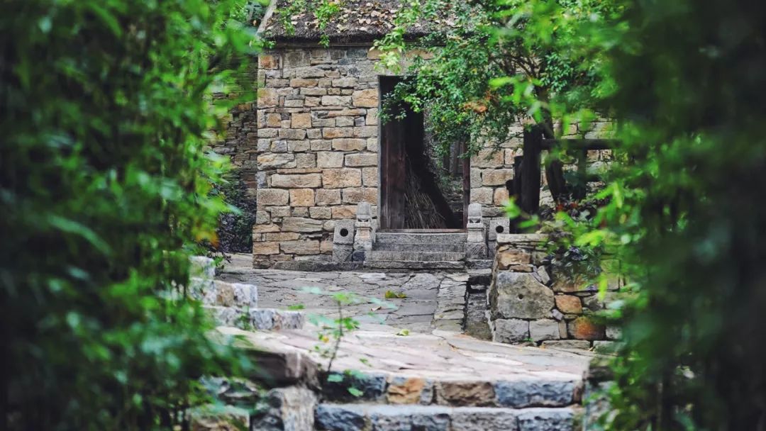 这个真实存在的古村落美如仙境,沂蒙山风景区内的古村落