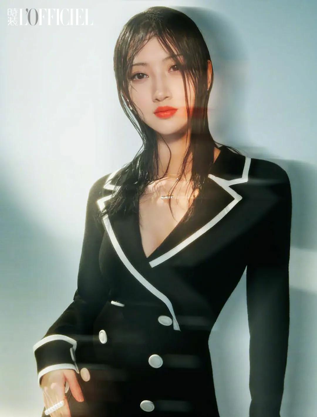 影视剧的女星持颜作“恶”，冷艳炫酷的“恶女风”它不香吗？