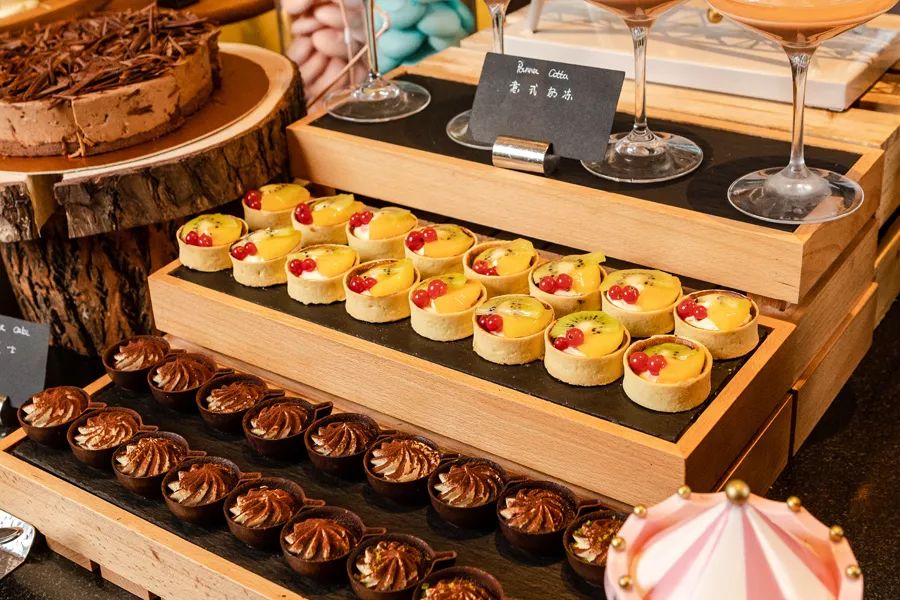 ¥799起/套-五一端午不加价!全家住金鸡湖畔酒店,吃海鲜大餐!