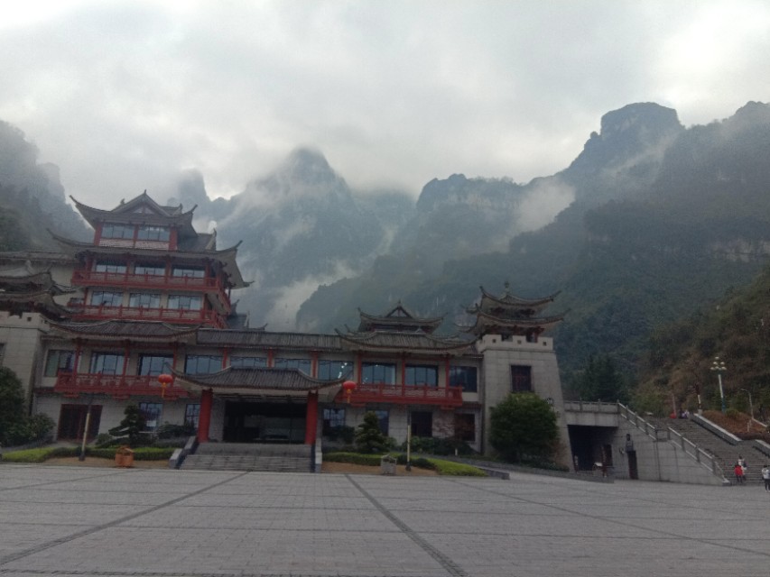 张家界天门山雪景,张家界天门山国家森林公园