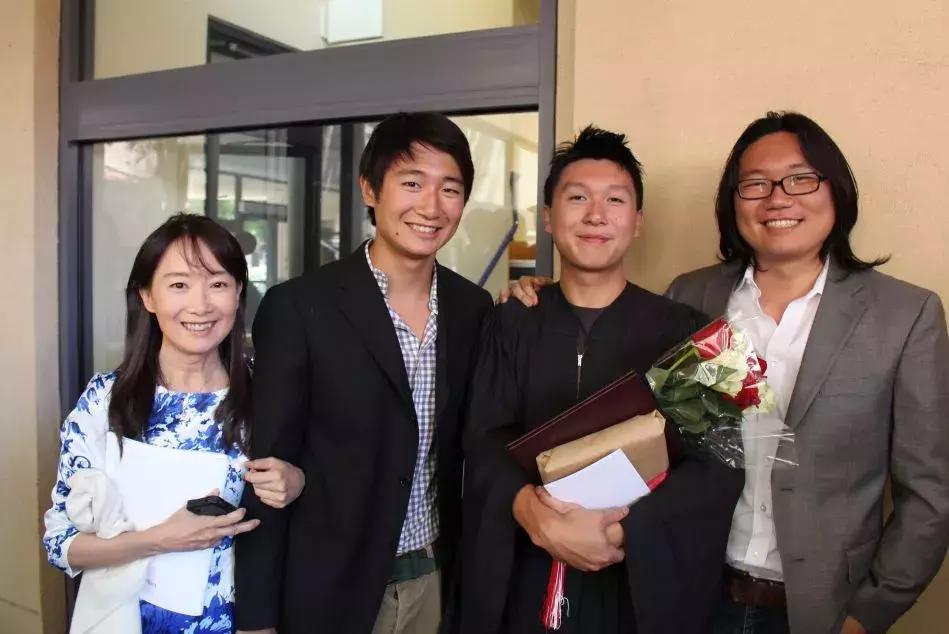 小时候偷钱的孩子是什么心理,小时候偷过钱正常吗