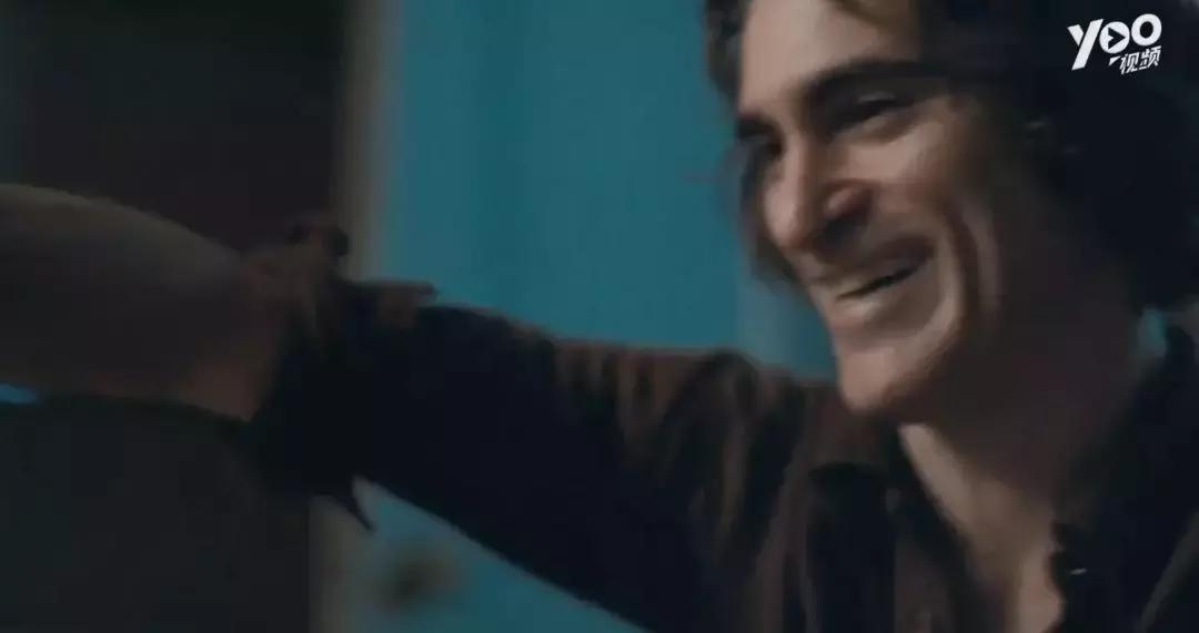 小丑第一段完整版,小丑首秀完整版