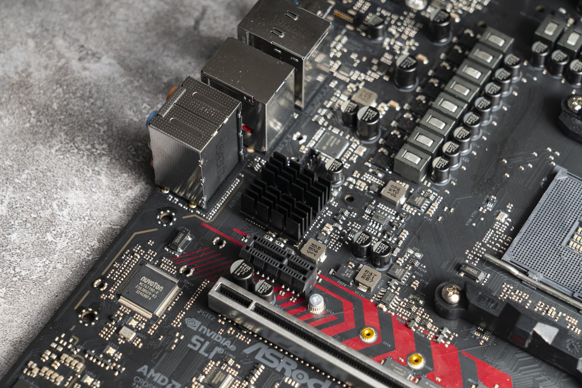 x370主板天梯,x370主板支持5900xcpu吗