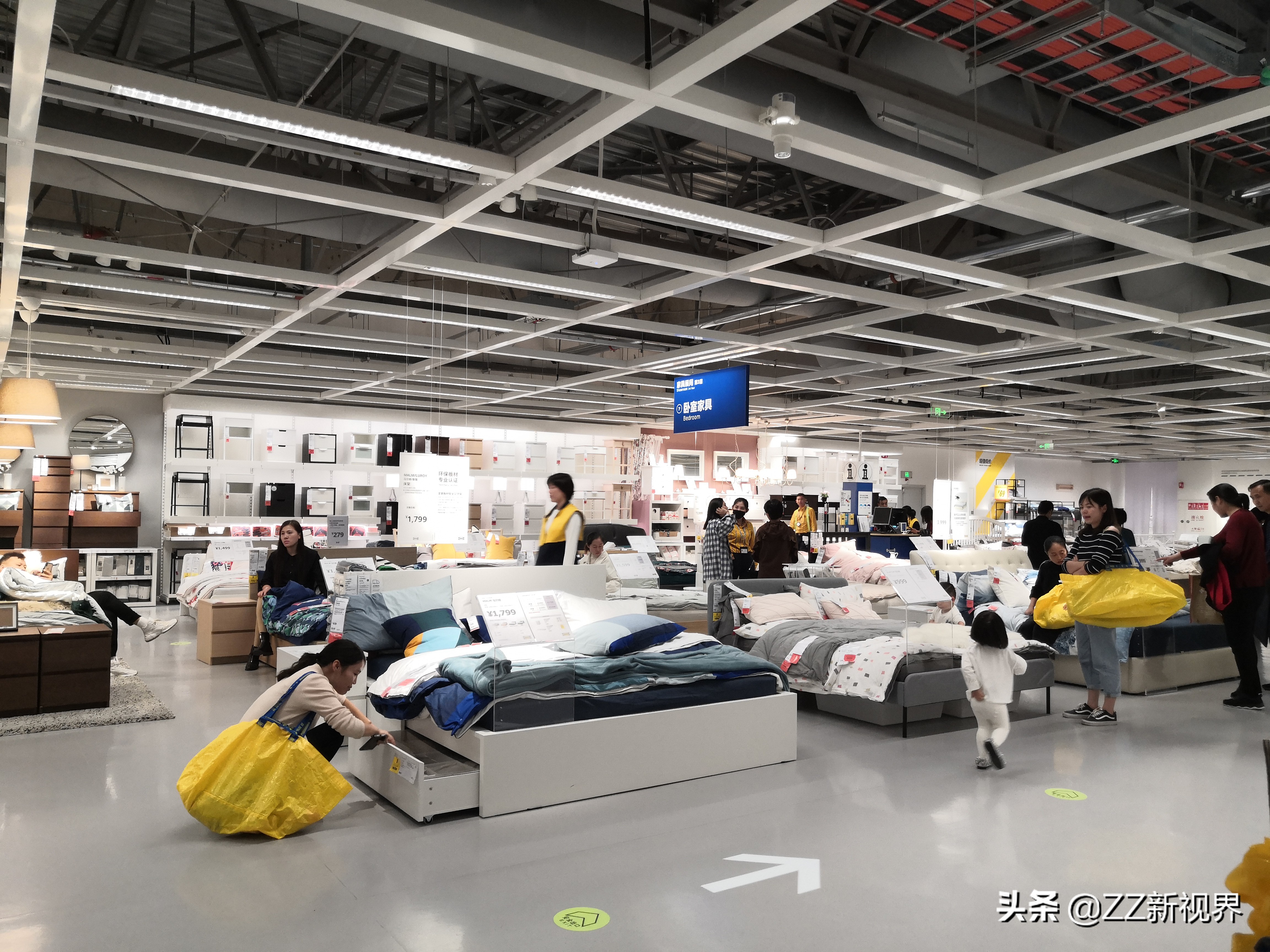 去宜家拍照适合穿什么衣服,来郑州逛宜家怎么拍照