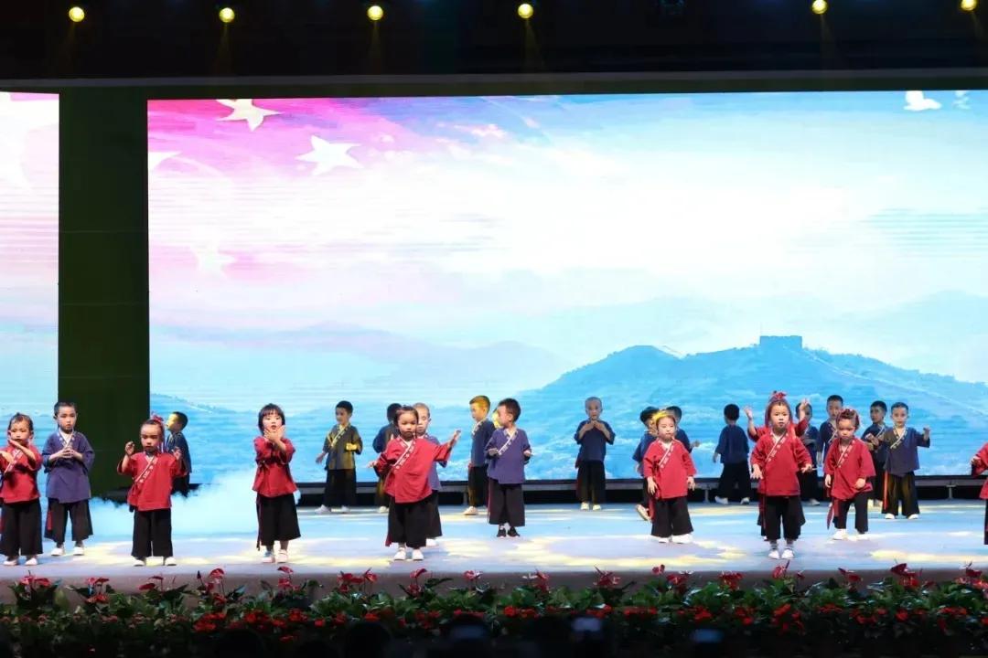 剑阁县鼓楼幼儿园庆祝中国*产党共**成立100周年暨毕业典礼文艺汇演