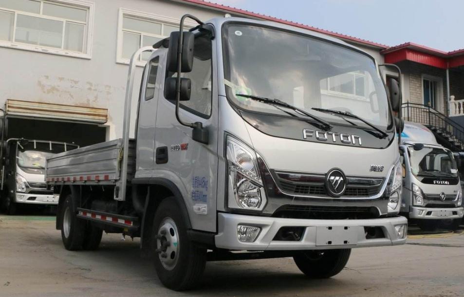 江淮福田重汽哪一个轻卡好,上汽跃进跟豪沃轻卡房车哪个好