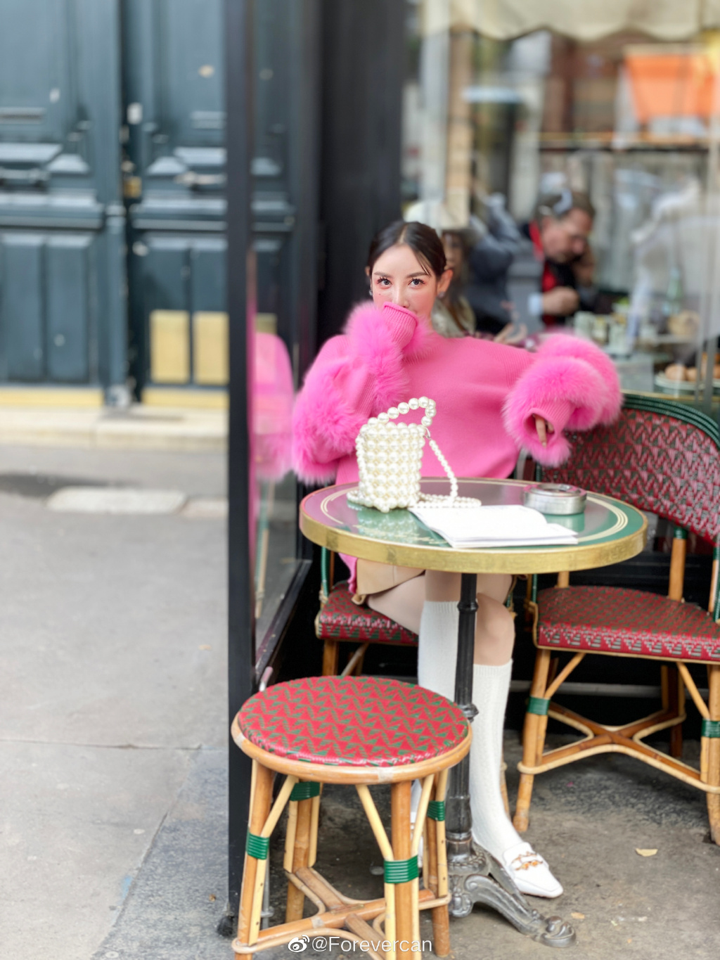 女人冬天如何穿搭更好看,女人冬天穿什么保暖又好看
