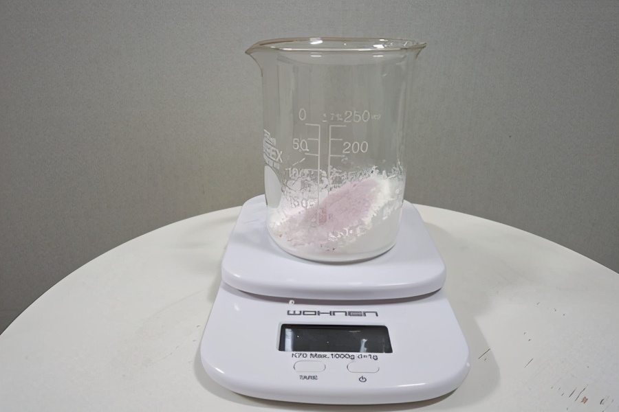 自己在家就能制作户外刷牙的牙膏,自制天然牙膏