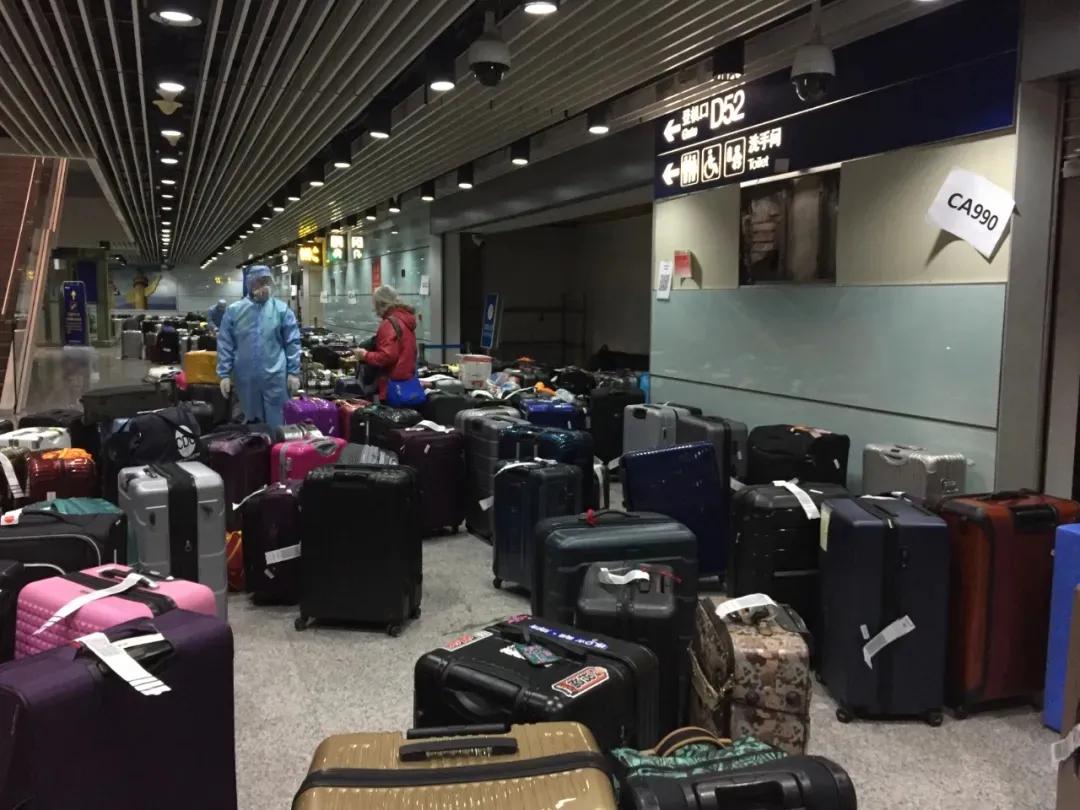 “短短十来天,我被美国驱离!”前新华社驻联合国分社记者自述