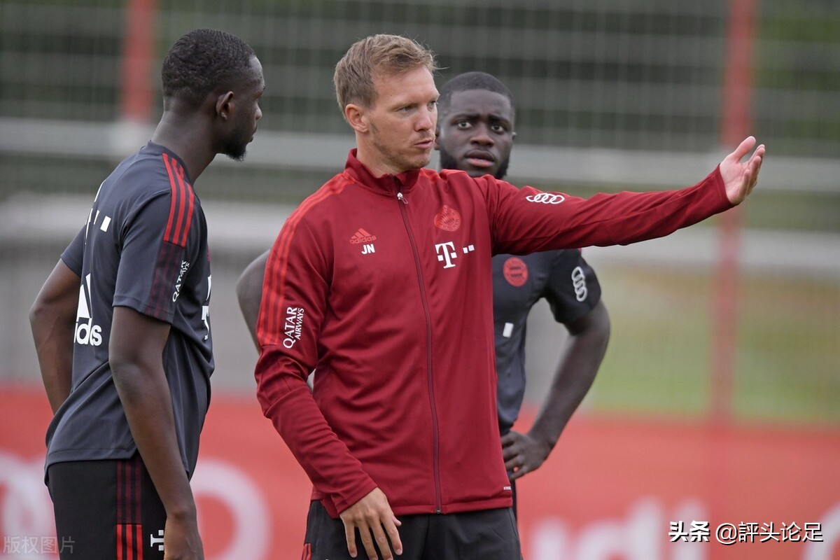 拜仁阵容2021阵型图,4中卫6后卫拜仁