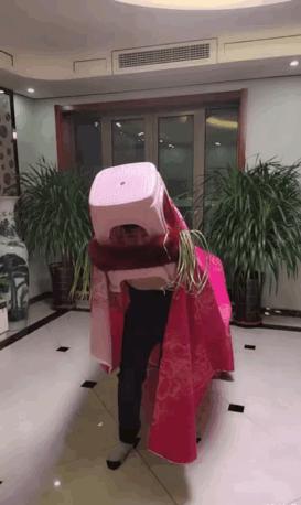 千万别低估了网友，他们逼急了啥都会