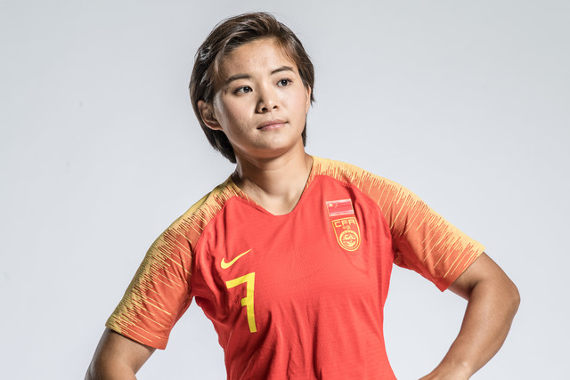 我对女足主帅的赞美像海一样