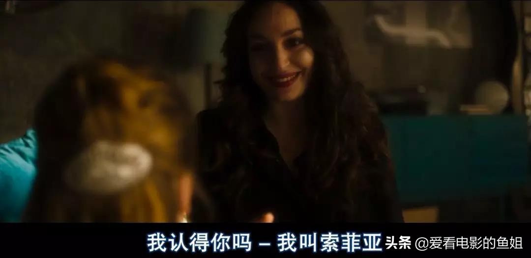 女生手指脱皮视频,女孩手脱皮厉害