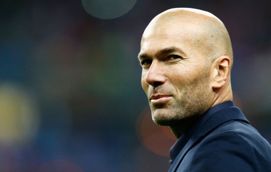 齐达内执教皇马阵型,齐达内极力挽留