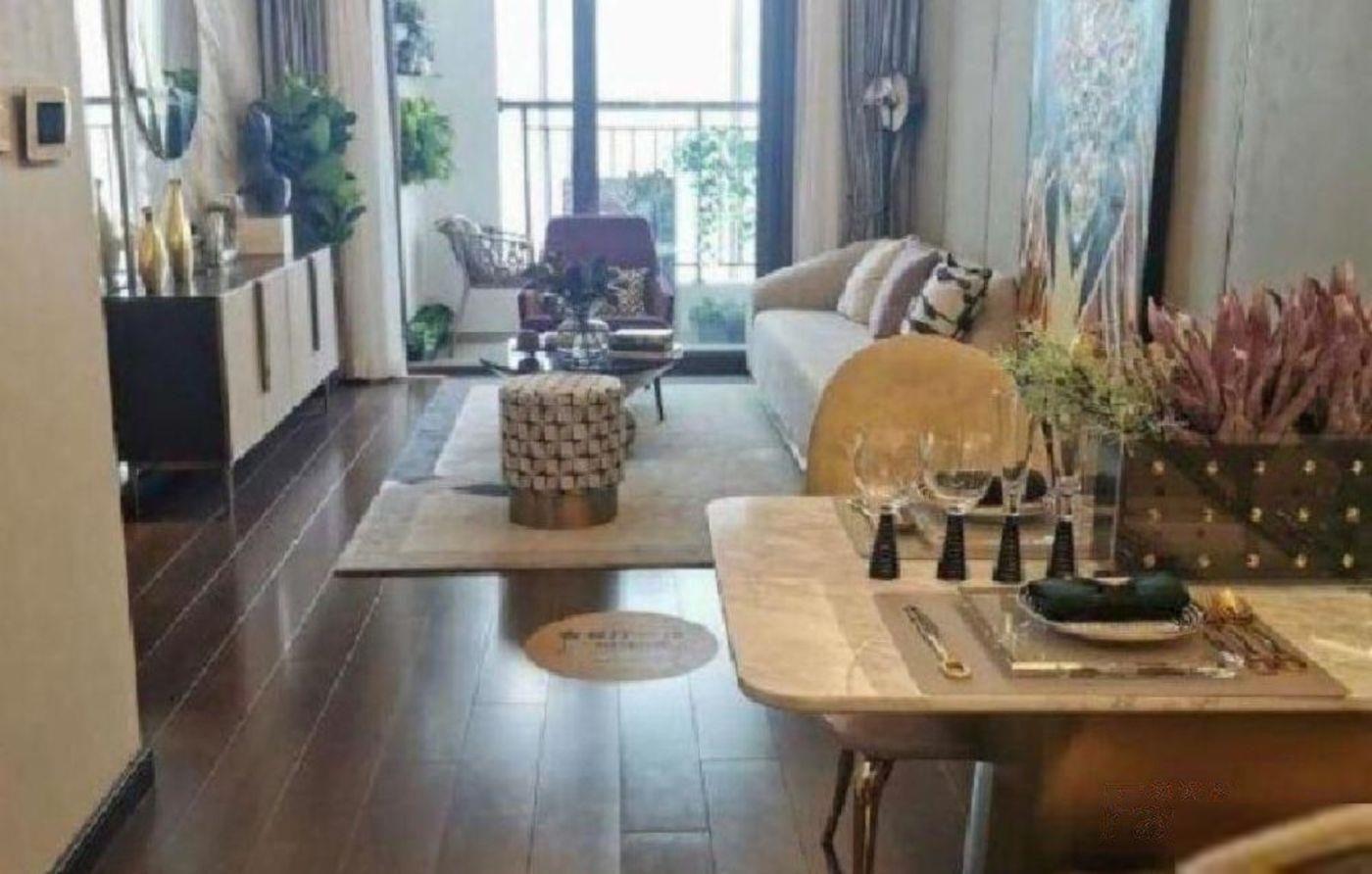 太仓万达广场旁，住宅洋房，可落户可上学，拎包入住！现房出售