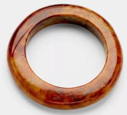 在纽约贩卖良渚古玉的中国商人：卢芹斋、姚叔来、李文卿及游筱溪