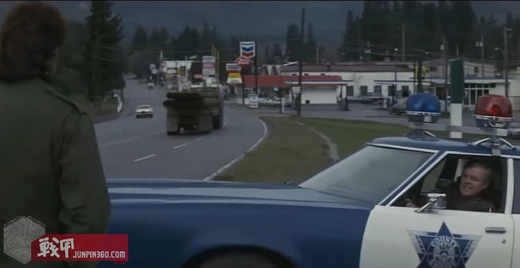 你大爷还是你大爷抗日神剧名场面,美国越战老兵和美国警察