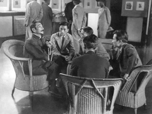 从讨论“铁屋子”，到死前谁都不宽恕，鲁迅究竟在纠结什么？