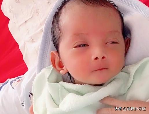 “超甜小宝贝”成功拉高一家人的颜值,超美“欧式双眼皮”无敌了