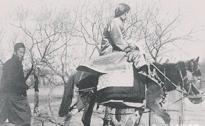 民国新式婚礼有哪些特殊性,民国时期结婚是怎么样的