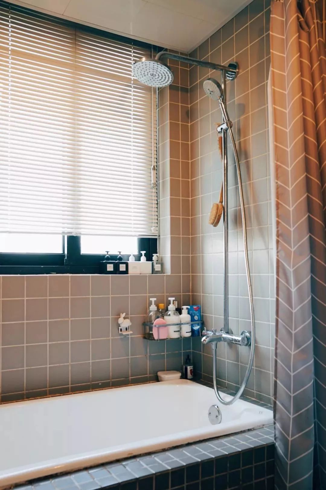 90后花9000元爆改老房子,90后夫妻精心改造精装房