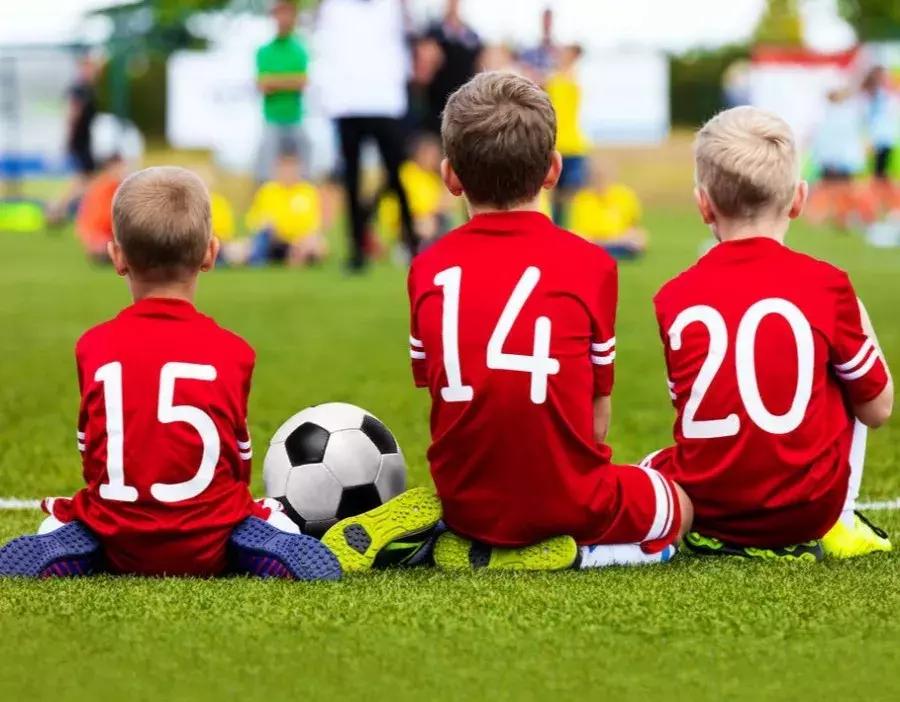 踢球吧少年完整版免费观看,踢球吧少年下集