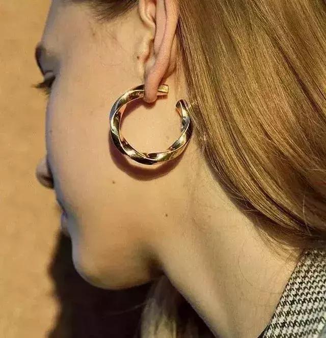 选耳环技巧,选适合自己的耳环