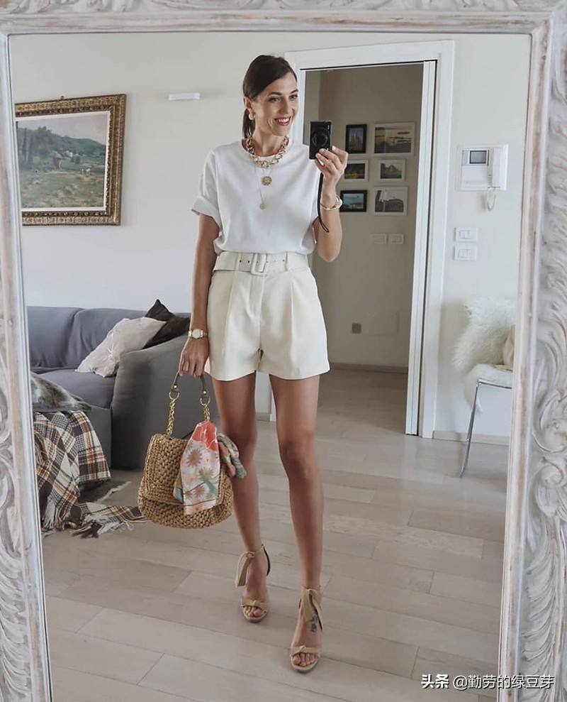 女士雪纺衫穿搭技巧,雪纺衫的穿法视频教程