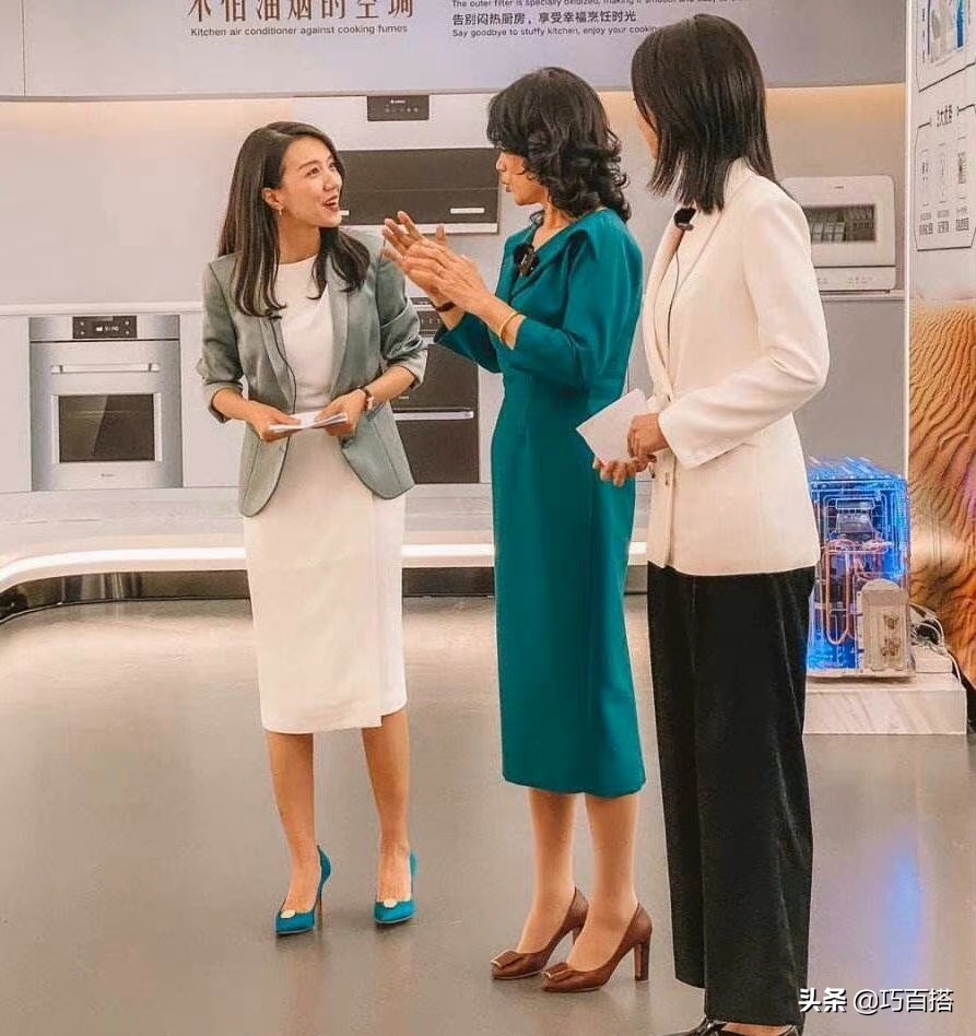 董明珠冬季服装搭配图片,60岁董明珠穿衣搭配