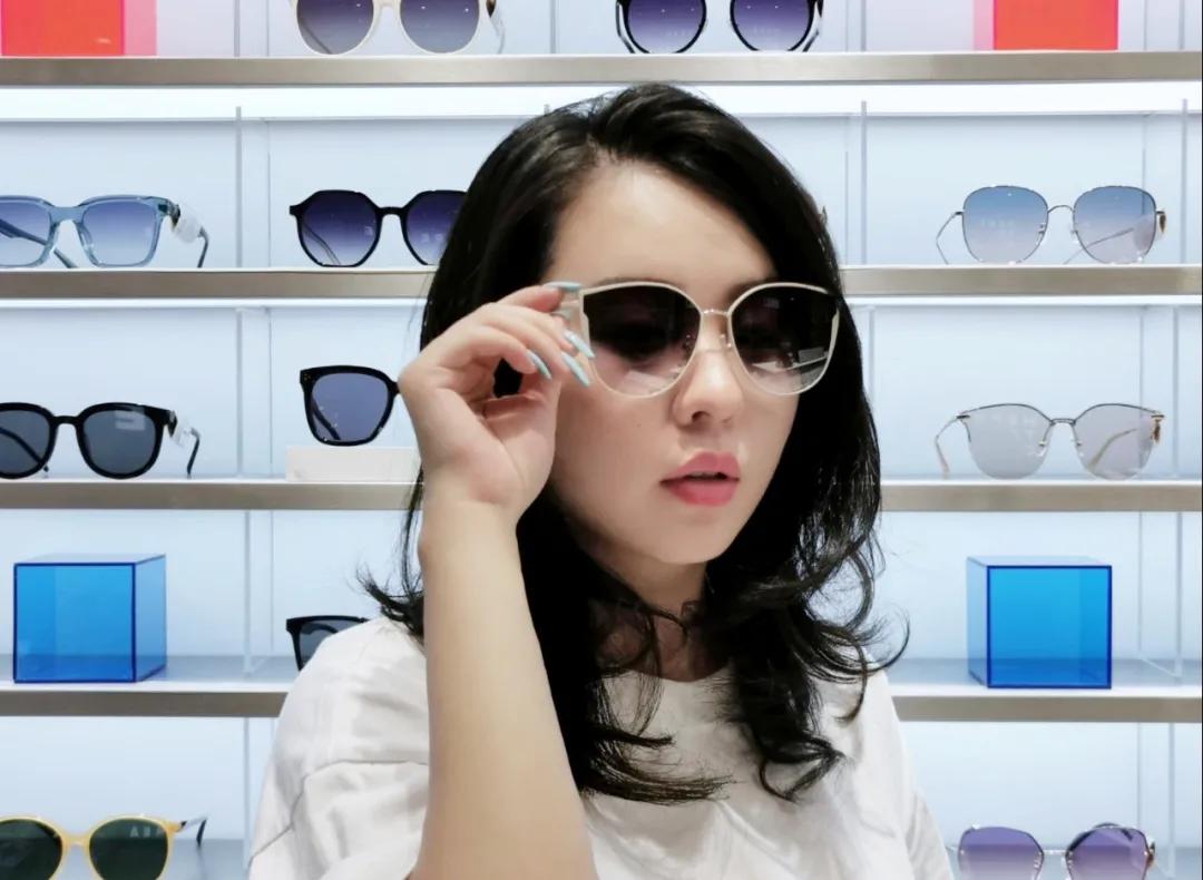 买护肤品送口红,买护肤品送化妆品