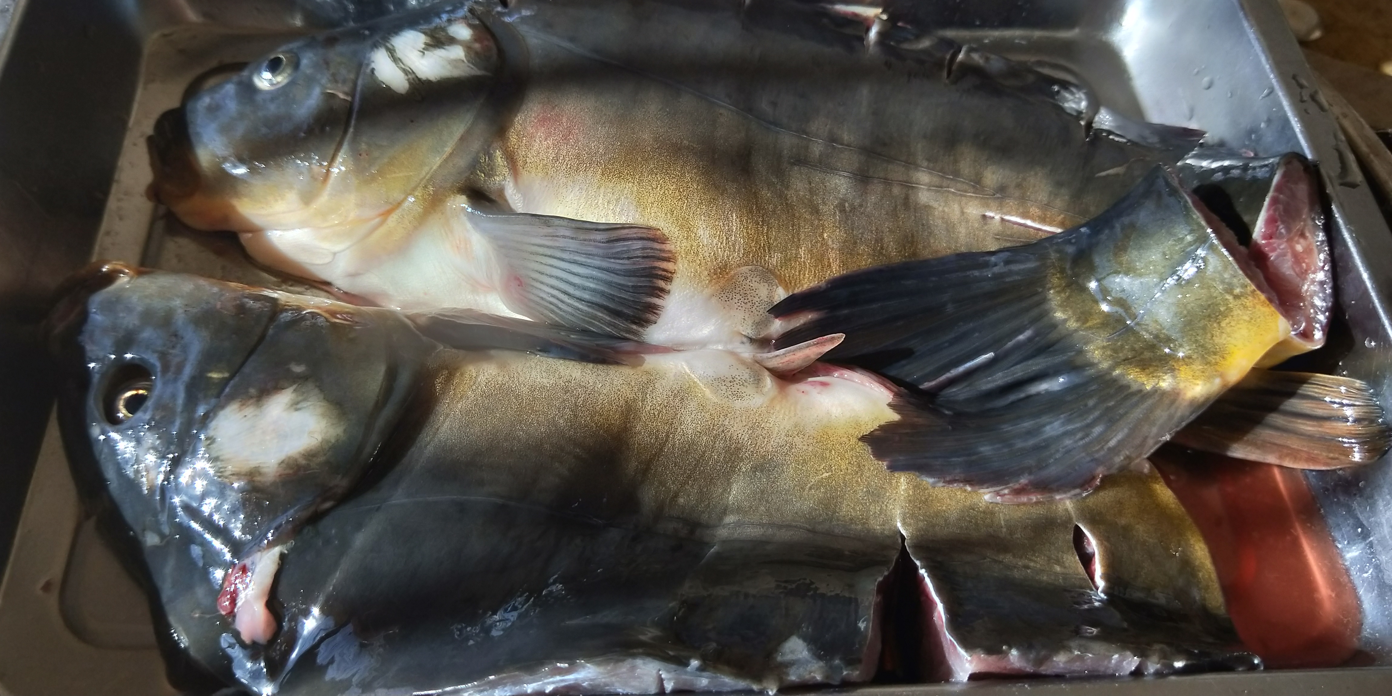 躲在草帽下的美味，吃过就上瘾，食客就算开车两小时车去吃也值得