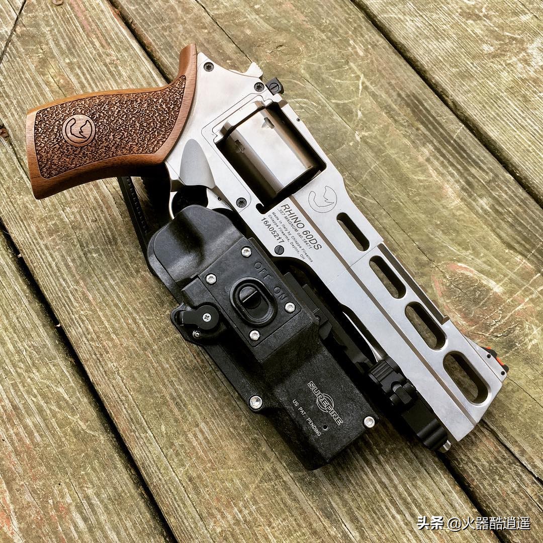 「枪套？灯套？」神火公司masterfire枪套图集